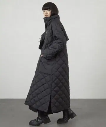 블랙 퀼팅 롱 코트