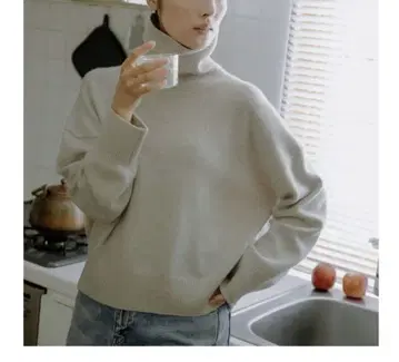 북유럽 생활 잡화점 캐시미어 실크 터틀넥 니트