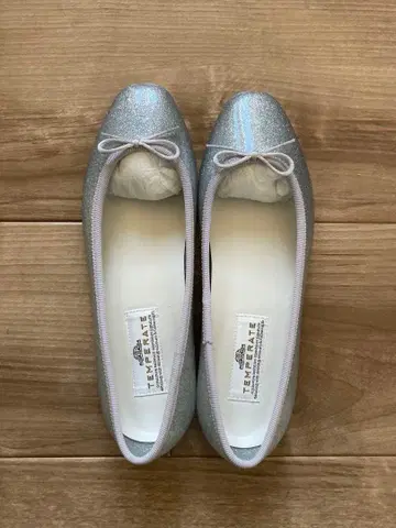 TEMPERATE 실버 글리터 발레 슈즈