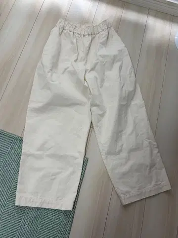 오로네 벌룬 팬츠 아이보리