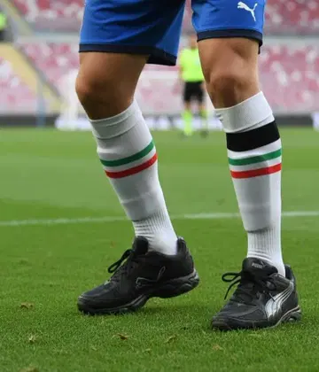 Puma 블랙 스니커즈