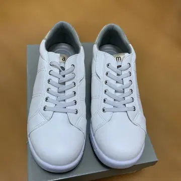 adatto me 화이트 스니커즈 EEE 사이즈