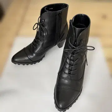 SOMETHING 블랙 가죽 레이스업 부츠 사이즈 L 32.5cm 정도