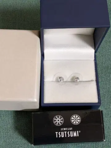 다이아몬드 귀걸이 감정품 주얼리 BOX 주얼리 루페 포함