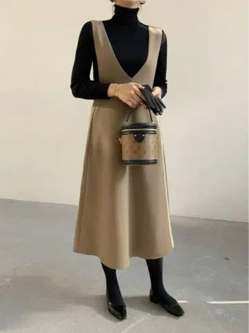 BIRTHDAY BASH KR V컷 오버롤 스커트