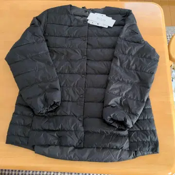 re:PLUS 블랙 다운 자켓