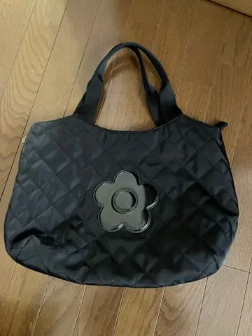 블랙 퀼팅 토트백