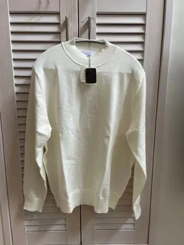 U.L. 크림색 니트 스웨터 L 사이즈