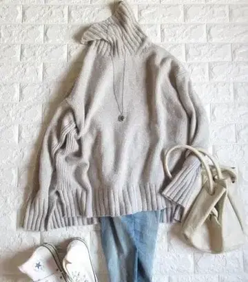 투모로우랜드 맥피 고급 캐시미어 울 터틀 니트 베이지