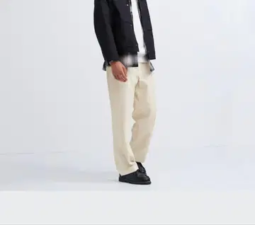 유니클로 UNIQLO 코듀로이 턱 와이드 팬츠