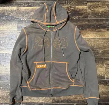 2008년 모델 브라운 후드 부착 후드티