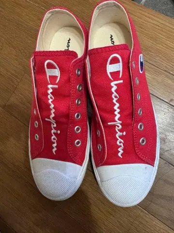 Champion 빨간색 스니커즈