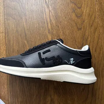 SANGACIO 블랙스니커즈 US 4.5