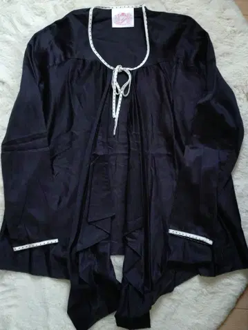 준 오카모토 블랙 긴팔 블라우스