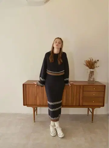 PINUE 스티치 라인 니트 셋업 ( NAVY )