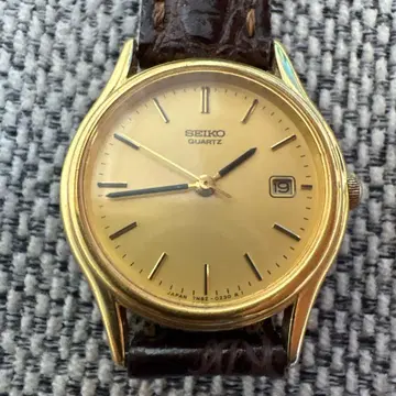 세이코 SEIKO QUARTZ 7N82-0100