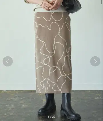 LOUNGEDRESS 라인 니트 스커트