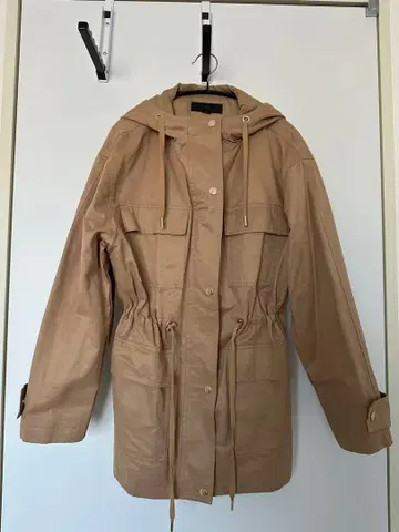 ZARA 후드 부착 멀티 포켓 자켓