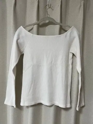 RHC 오프숄더 긴팔 티셔츠 화이트 S 사이즈