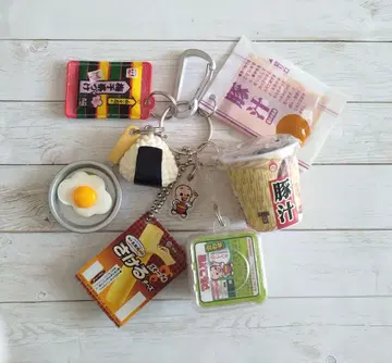 주렁주렁 키링 아침 식사