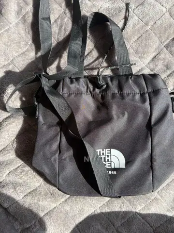THE NORTH FACE 블랙 숄더백