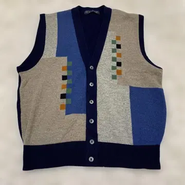 패치워크 디자인 니트 베스트