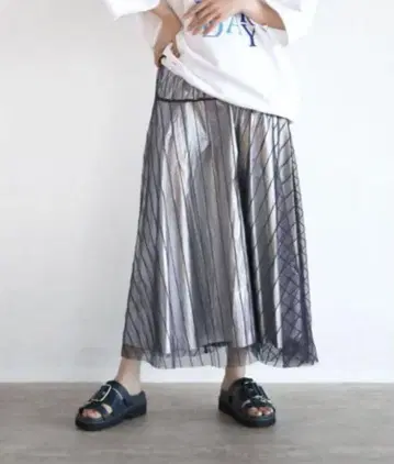 야마다야 RADIATE 라디에이트 호일 샤샤 스커트