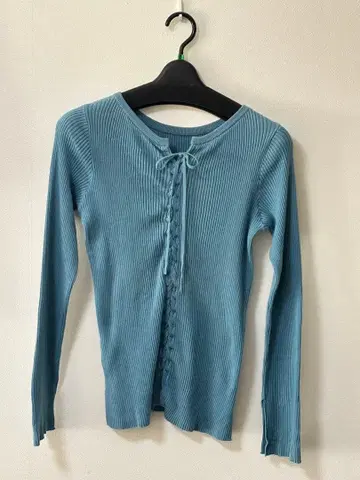 MACPHEE 리브 편직 긴팔 상의