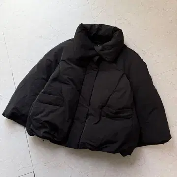 유니클로 +J 하이브리드 다운 XL 블랙 질 샌더