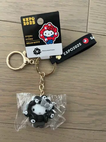 산리오 블랙 미야쿠미야쿠 EXPO 2025 헬로키티 키링