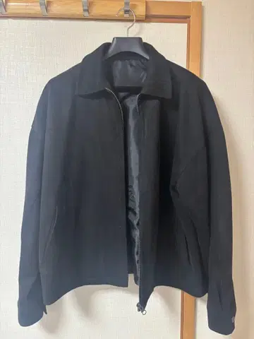 SENSE OF PLACE 스웨이드 터치 집업 자켓