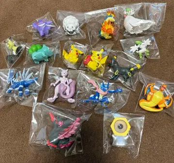 포켓몬 미니 피규어 16개 몬코레 등