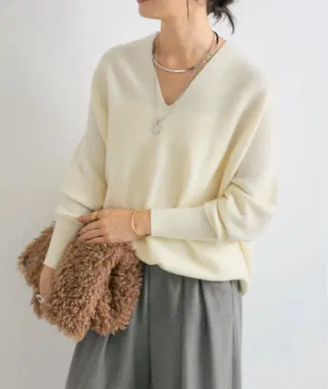 울 100% NEW 백 볼륨 니트 여성용