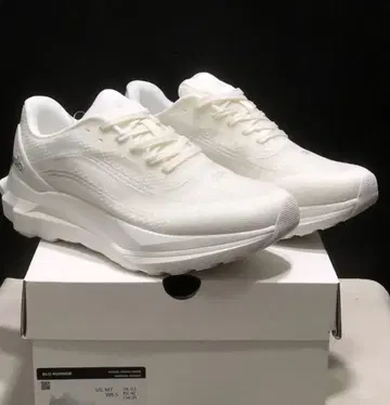 [ 미사용 새상품 ] alo 화이트 스니커즈 러닝화