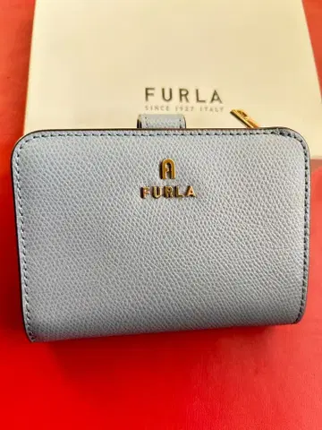 FURLA 라이트 블루 접이식 지갑