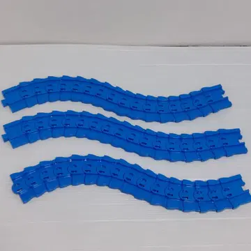 프라레일 곡선 레일 2개 + 추가 부품