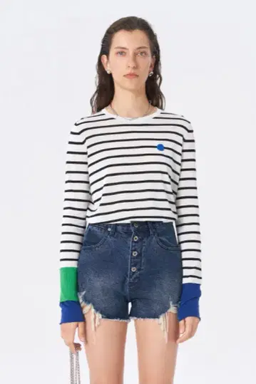 새상품 스트라이프 긴팔 T셔츠 M 사이즈