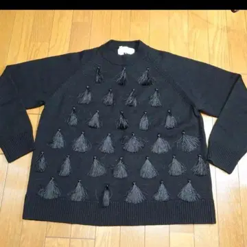 르쉘블루 블랙 울 프린지 하이넥 니트