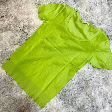 [ MICHAEL KORS ] 밝은 그린 크루넥 반팔 티셔츠 그린