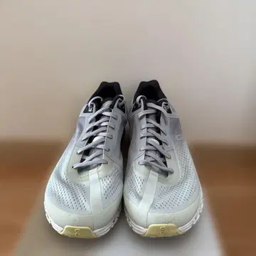 On CLOUDFLOW 러닝화 그레이 27cm