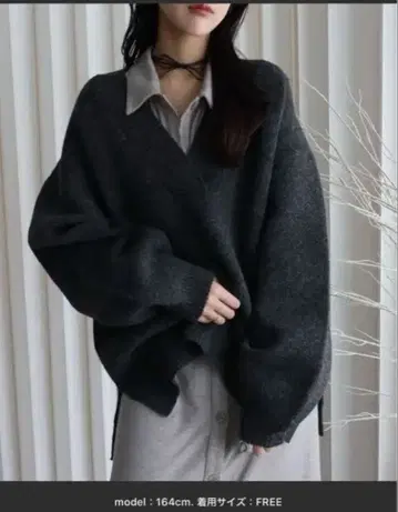 YENNA 니트 차콜 [택 포함 새상품]