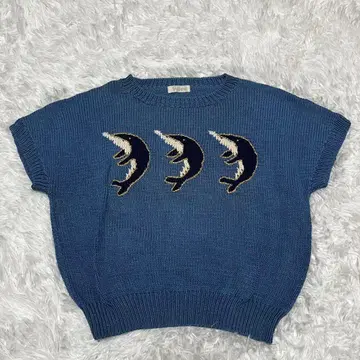 [ Puppy ] 라운드넥 니트 베스트 돌고래 자수 면 혼방 블루 계열