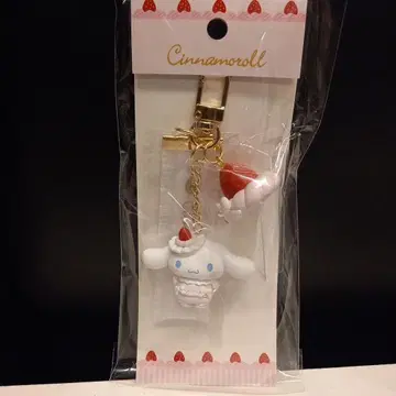 시나모롤 키링 딸기 휘핑 케이크 시리즈 산리오