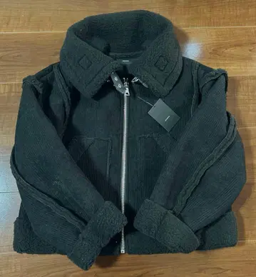 EMODA 숏 페이크 무스탕 블루종 미사용 새상품 정가 15,990엔