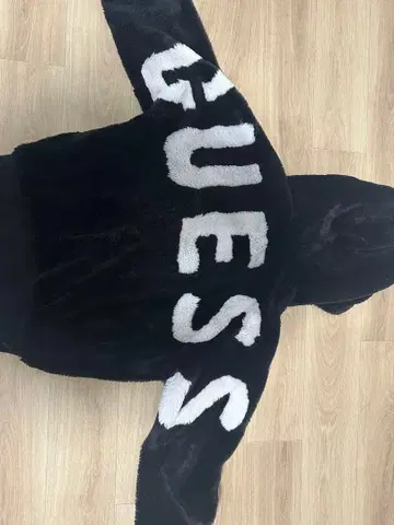 GUESS 플리스 자켓 블랙 120/203