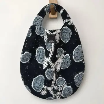 미나 페르호넨 giardino 에그 백