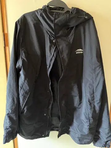 OUTDOOR 블랙 마운틴 후드티