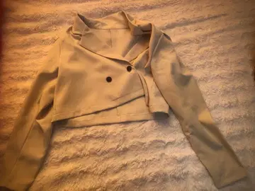 GRL 크림색 스커트 셋업