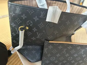 L.V 블랙 숄더백