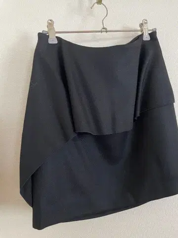 새상품급 INDIVI 울 미니 스커트 38